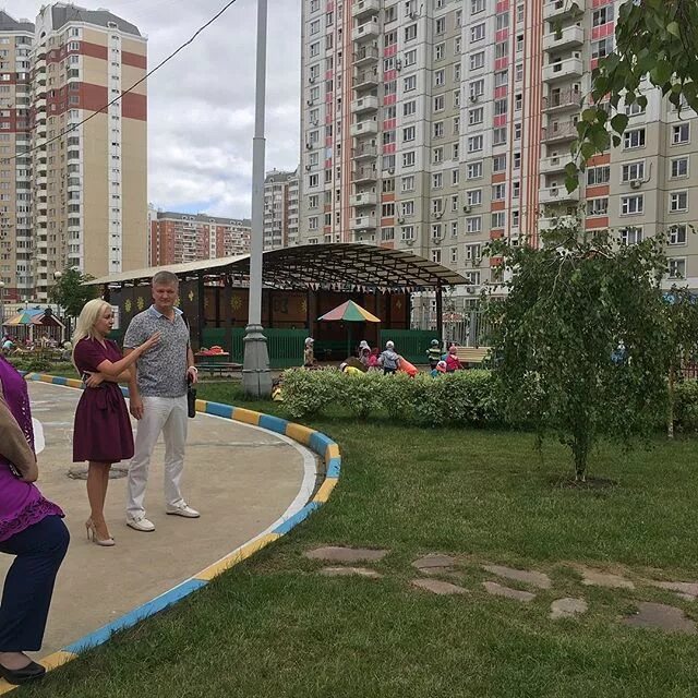Люберцы 1 детские сады. Детский сад золотой ключик люберцы. заведующая садика золотой ключик люберцы. мбдоу детский сад №5 золотой ключик в люберцах. аллея с горкой в кожухово.