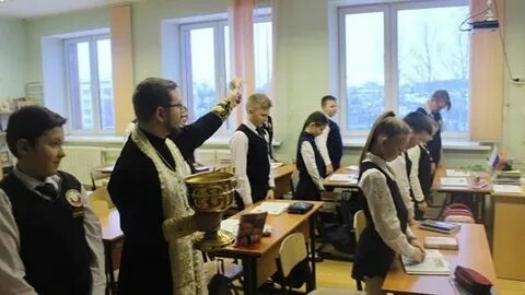 Школа священников