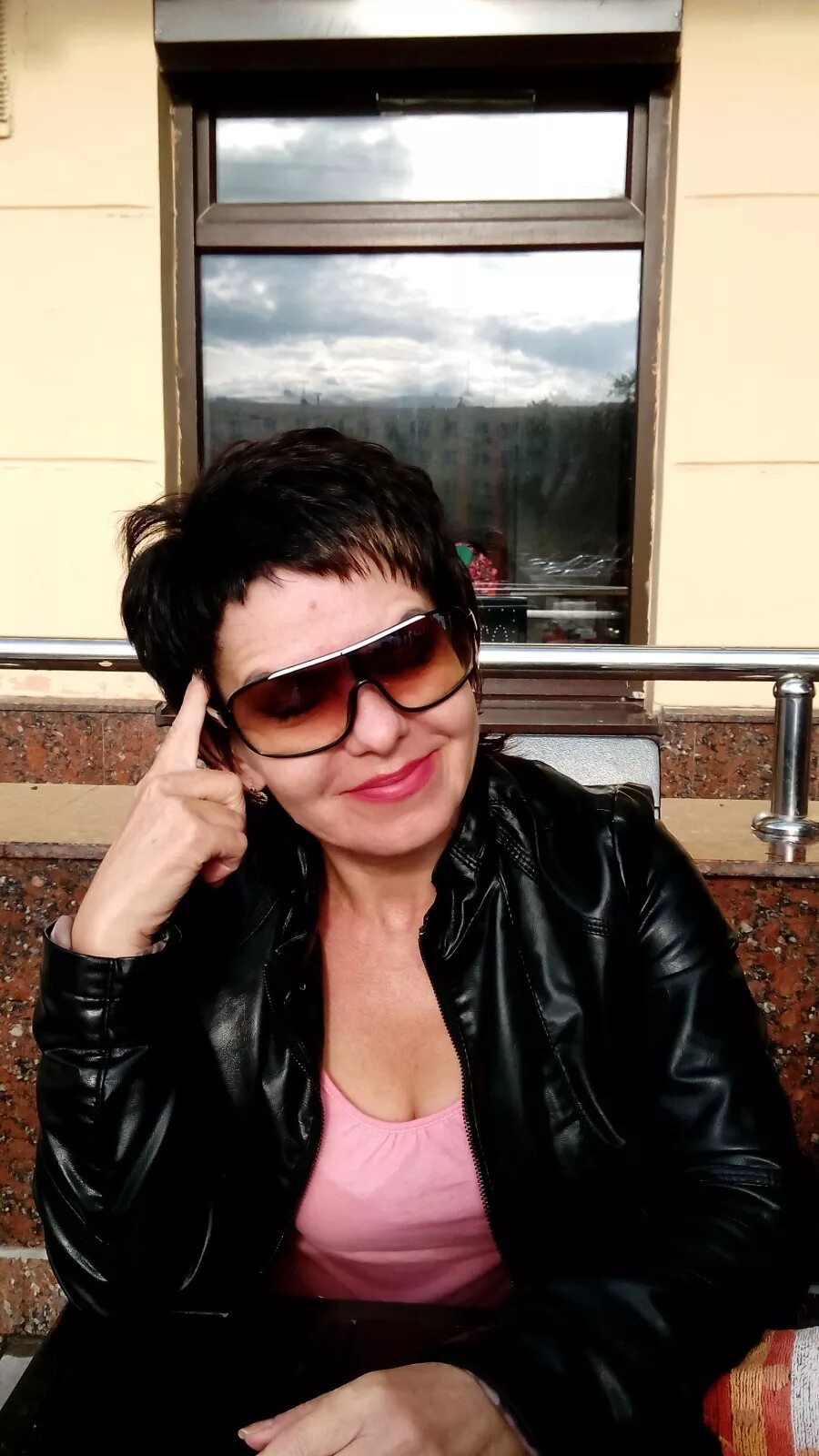 Хочу женщину екатеринбург. Одинокие женщины в екатеринбурге. Екатеринбургские бабы. Женщины ищущие парней в екатеринбурге. Женщины екатеринбурга.