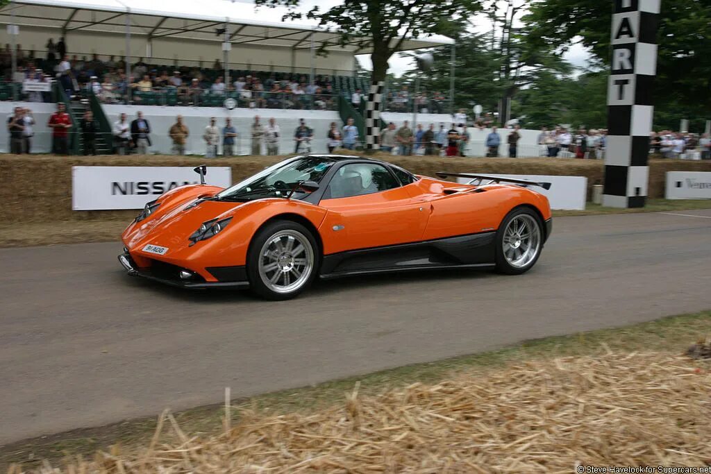 Зонда 2013. Пагани зонда 2005. Pagani 2005. Pagan Zonda Orange. 2005 Zonda f.