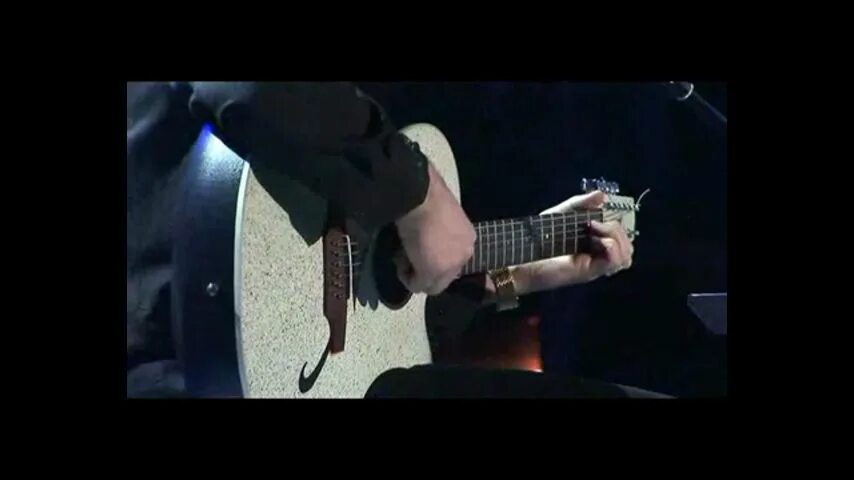 Под небом пьяным устюгов песня. Устюгов и лапина под небом. Под небом пьяным устюгов и лапина. Наталья лапина. Мужчина женщина гитара.