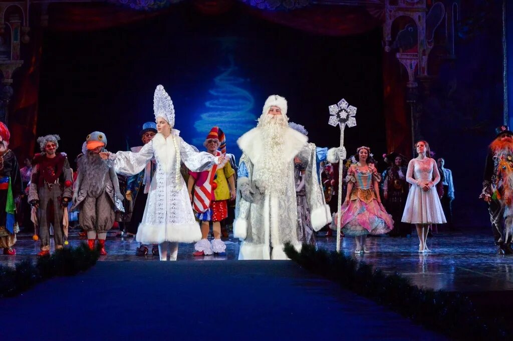 новогодние представления первоуральск