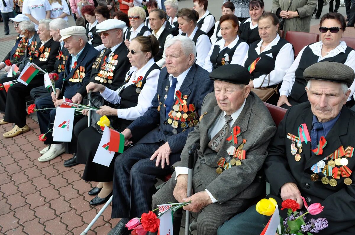 День города ярославль. Городской совет ветеранов официальный сайт ярославль. Ветеран 107 лет из ярославля. Председатель совета ветеранов ярославль к. Рогожников сергей иванович.