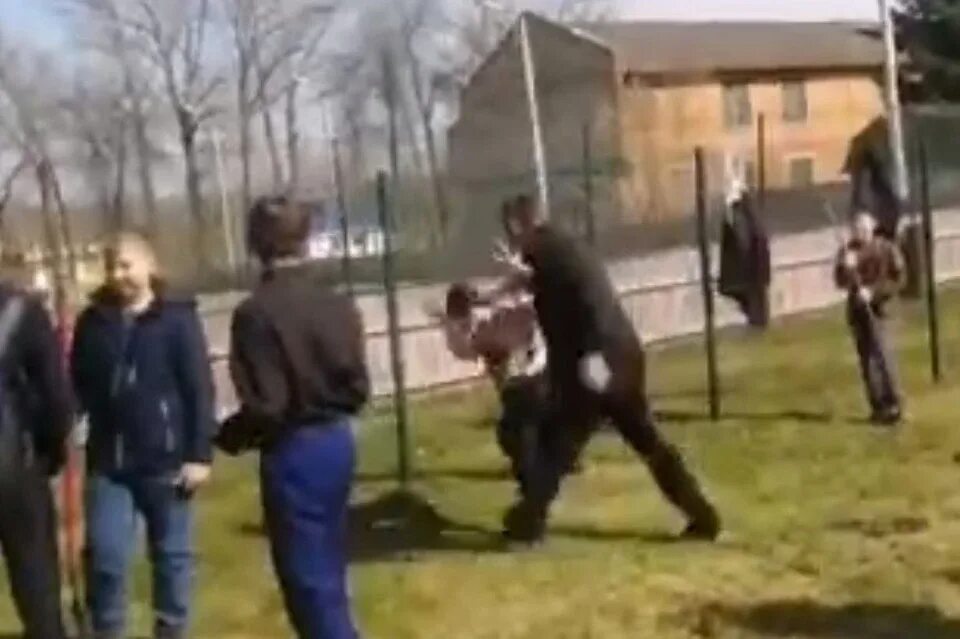 Колыванский районный суд. Директор федоровских. Директор школы 86 новосибирск. Директор школы 573. Директор частной школы.