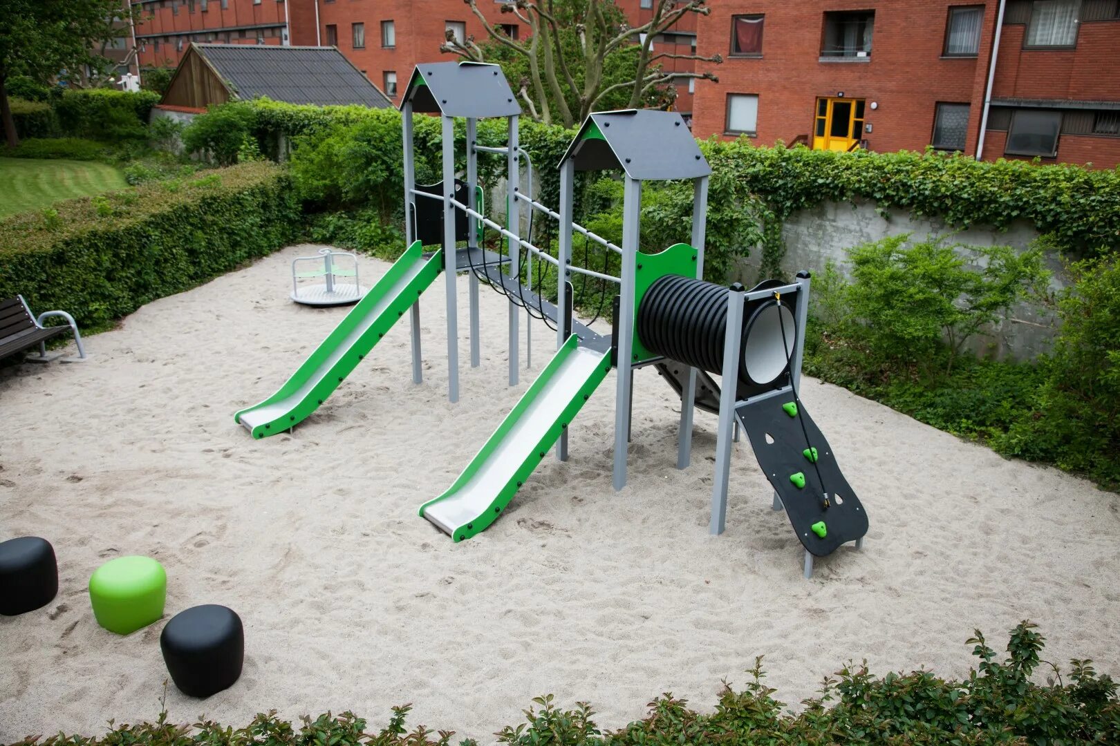 уличные детские площадки для дома. домик playnation горный дом deluxe. детская площадка igragrad. Igragrad крепость фани deluxe 2. детская площадка с домиком.