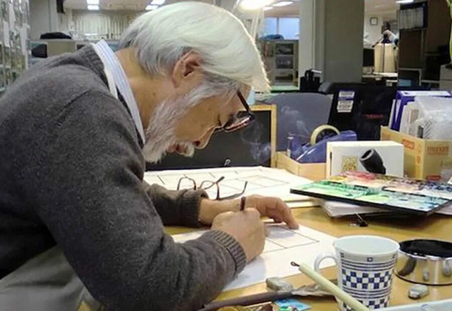 Японский режиссер хаяо миядзаки. Японский мультипликатор стал зачинателем. Хаяо миядзаки. Хаяо миядзаки. Хаяо миядзаки в молодости.