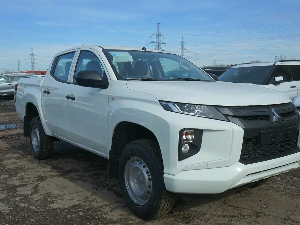 Новый mitsubishi l200. Новый l200 Mitsubishi. Новый Мицубиси l200. Новый л 200 Мицубиси. Mitsubishi l200 v Рестайлинг.