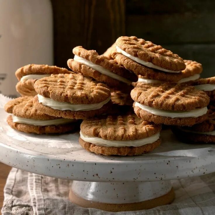 An Oatmeal Cookie Sandwich Recipe That’s Better Than Anything You’ll Find in a P