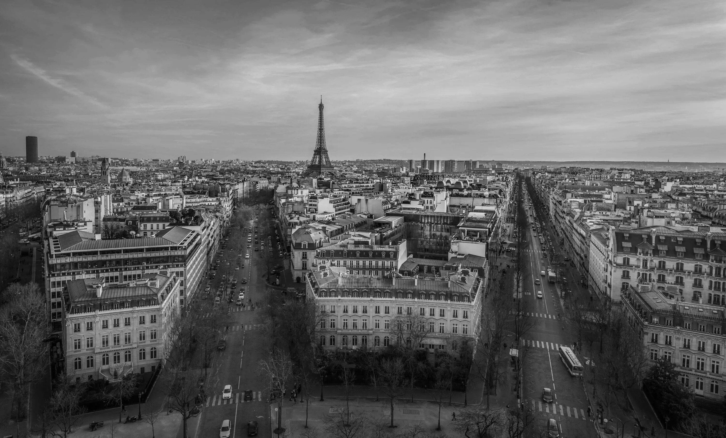 Black in france. Чёрно-белая фотография. Черно белый Париж. Черно белая Франция. Черно белые снимки.