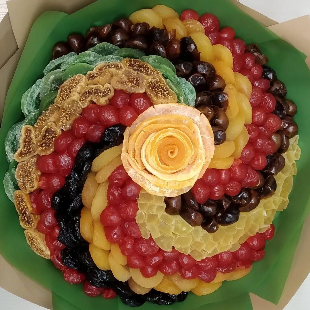 Корзина с грибами. Съедобный букет. Композиция из орехов. Съедобные 1. Красивые вкусняшки.