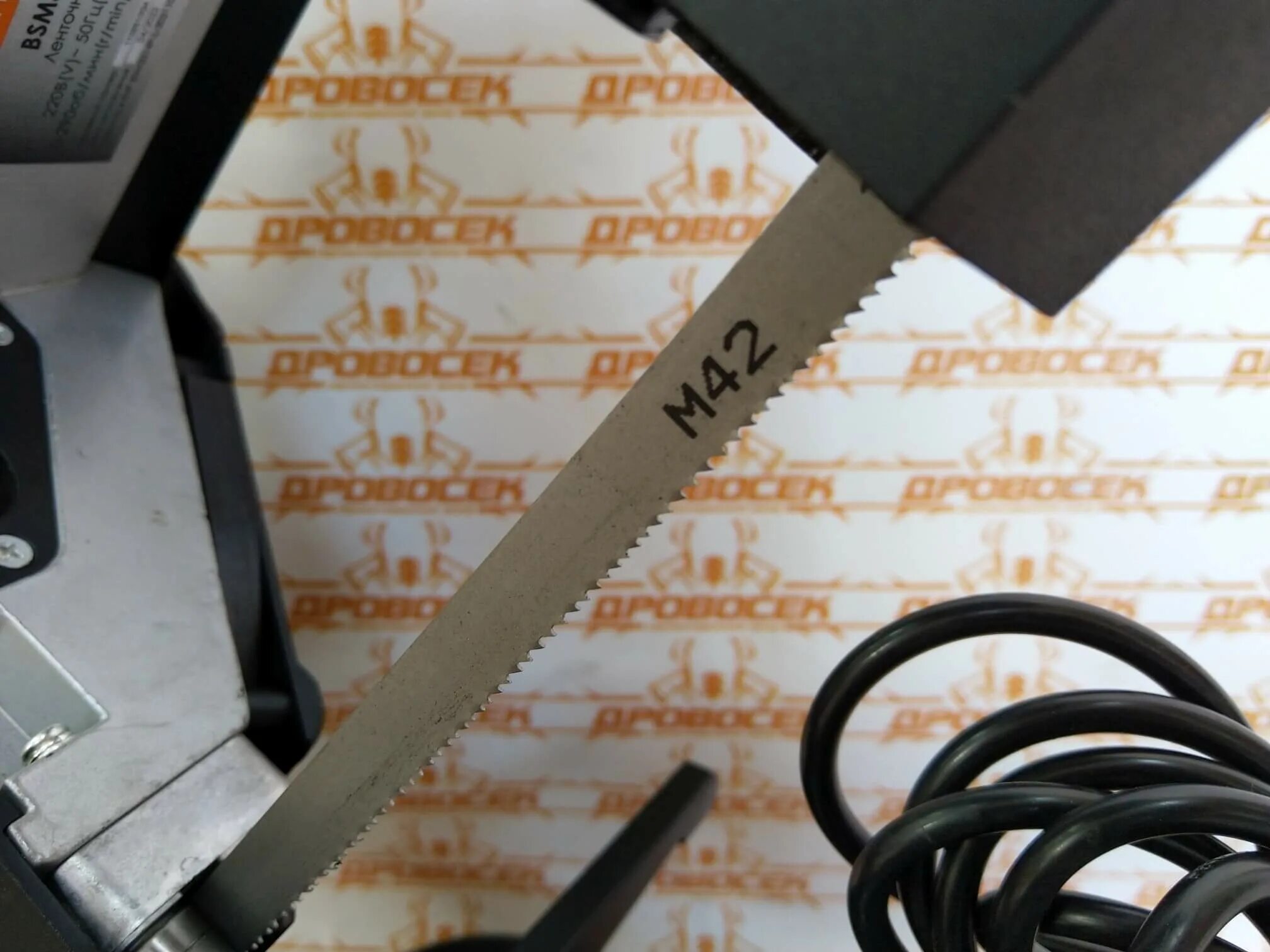 Трим для лодочного мотора. Ленточная пила makita 2107fw. Bsm-150 точильный станок. Лентопил штурм bsm 3314. Ленточная пила для станка wmbs 80.