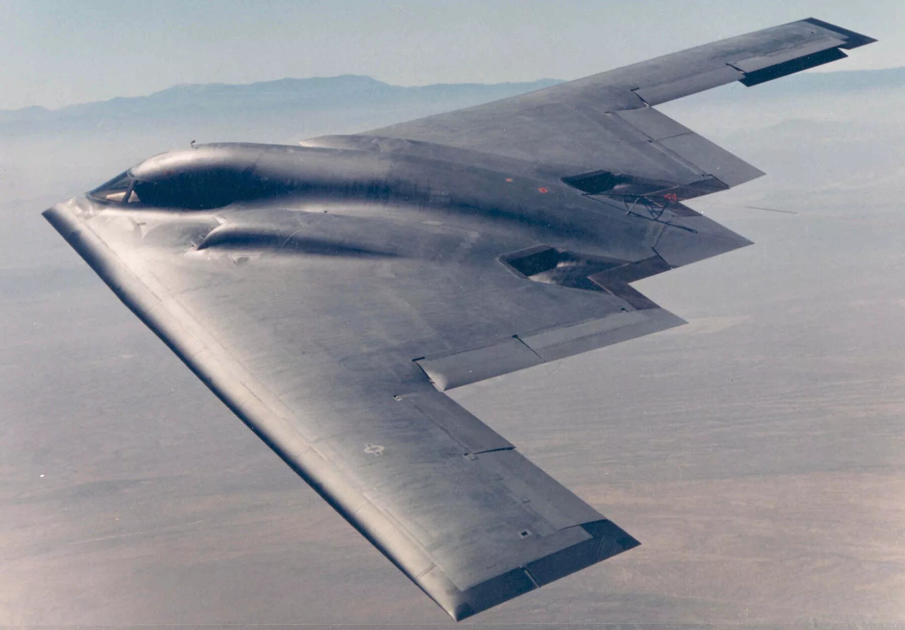 Стелс-бомбардировщик b-2. Самолёт b2 Spirit. Нортроп б-2 спирит. Стратегические бомбардировщик б2.