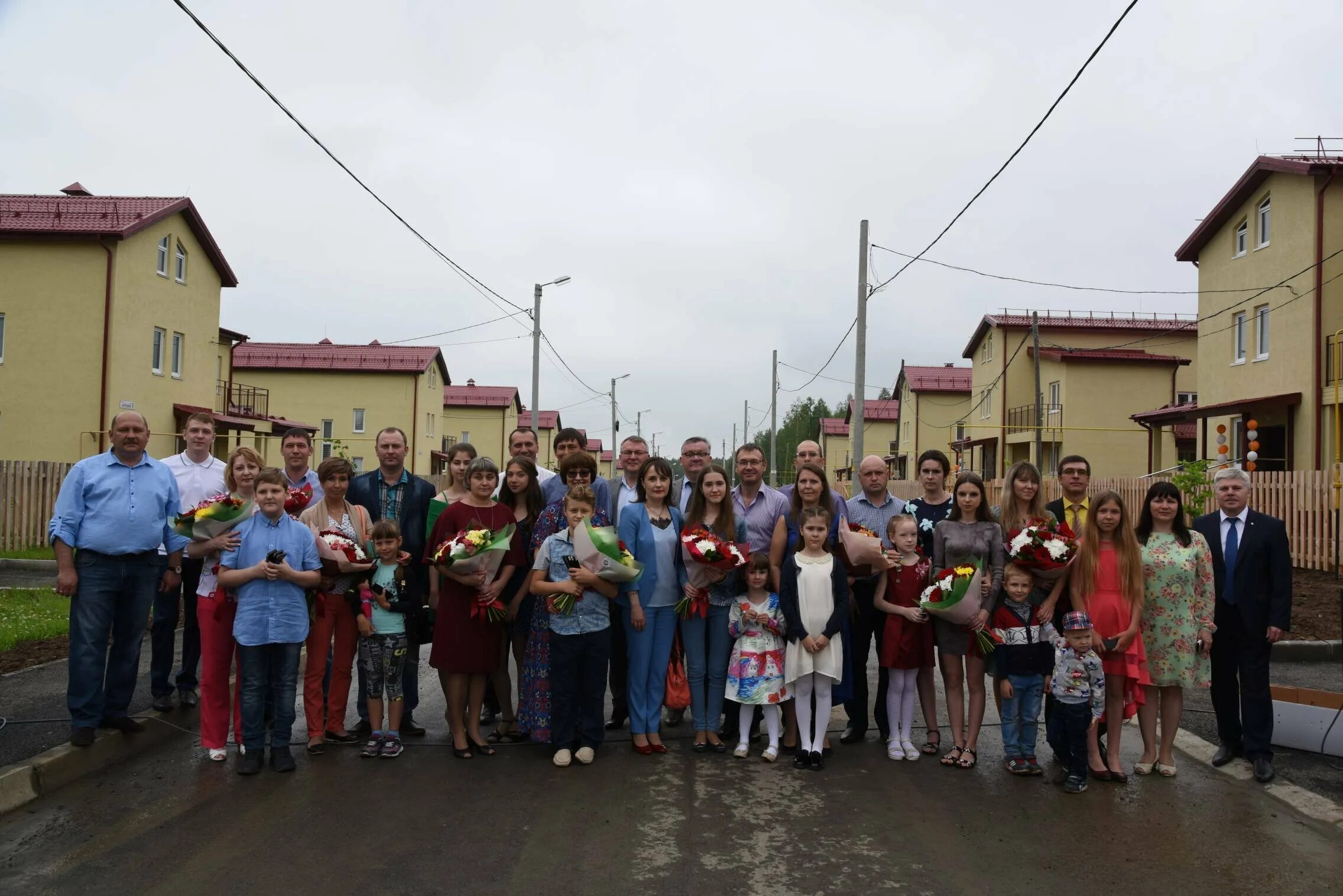 Поселок молодежный цены. Поселок молодежный. Посёлок молодёжный Ростовская область. 461107 Поселок молодежный.