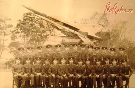 Житомирское пехотное училище. Жвурэ 1983-1988. Вильнюсское военное училище радиоэлектроники. Великоустюгское пехотное училище. Свердловское пехотное училище выпуск 1941 года.