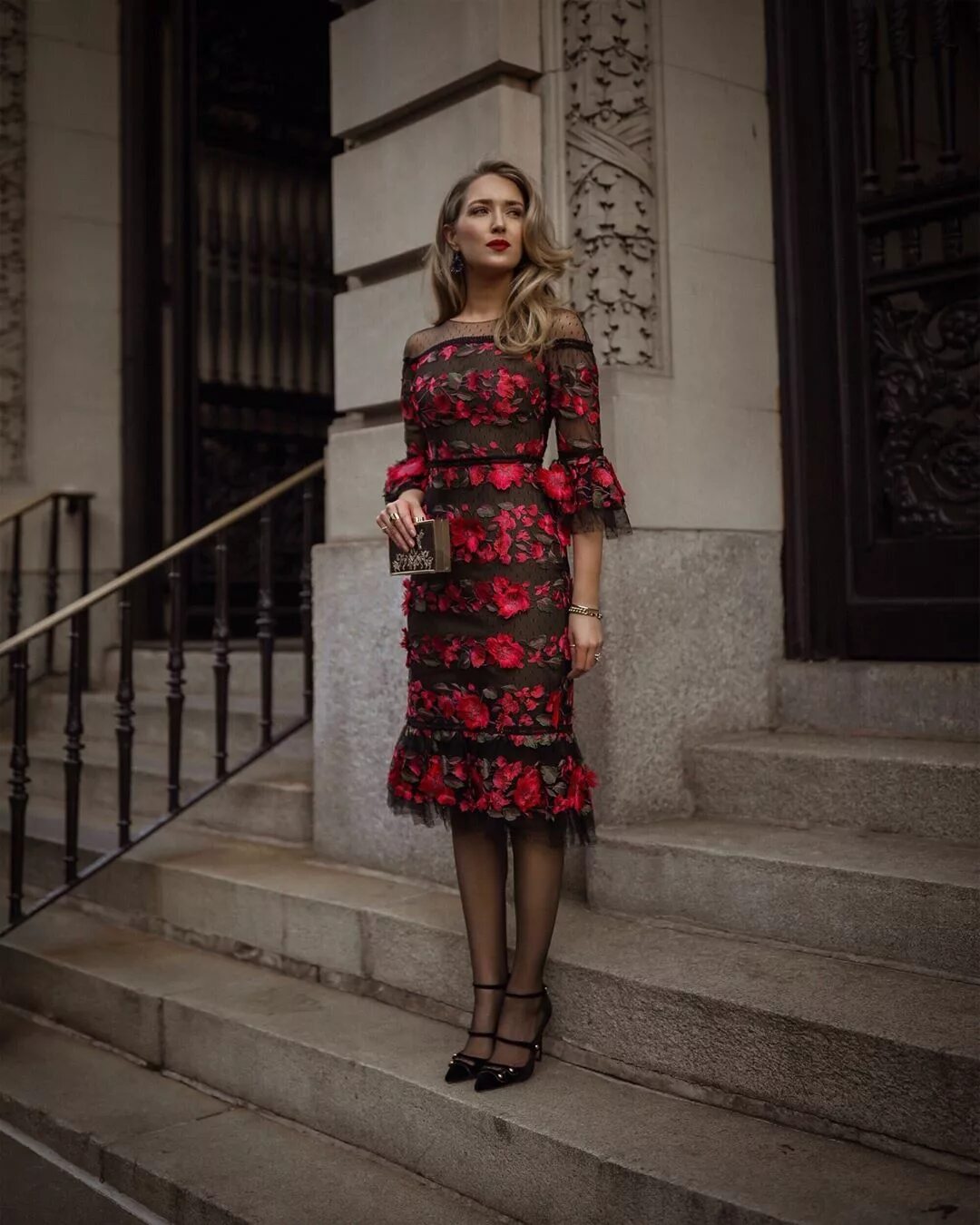 красивые стильные платья. модные летние платья 2023. платье модное женское 2023. красивые стильные платья. летние вечерние платья 2023.