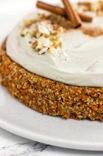 Морковный торт с соленой карамелью