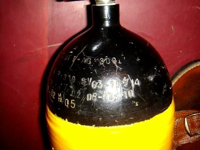 Баллон vitkovice 7л 300атм/4500psi. Баллон для дайвинга 15 литров 300 бар. Баллон для дайвинга luxfer 05a08. Баллон бар. Пейнтбольные баллоны для сжатого воздуха.