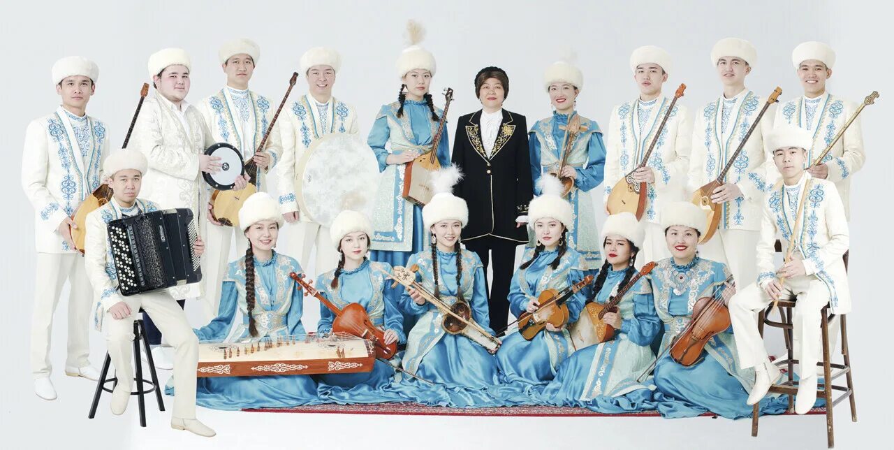 Казахская музыкальная культура. Казахские народные песни на казахском. Казахский народный инструмент. Оркестр казахских народных инструментов. Оркестр казахских народных инструментов.