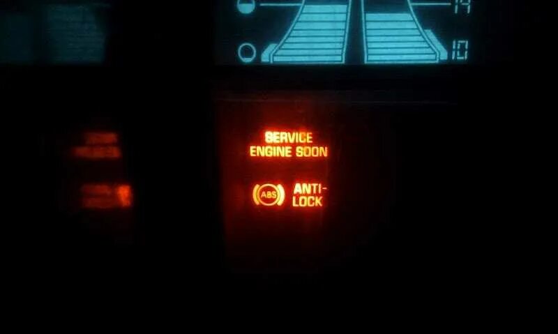 Инфинити фх 35 service engine soon. Ночник check engine. Service engine soon. Ошибка service engine soon что это. Service engine soon перевод на русский.