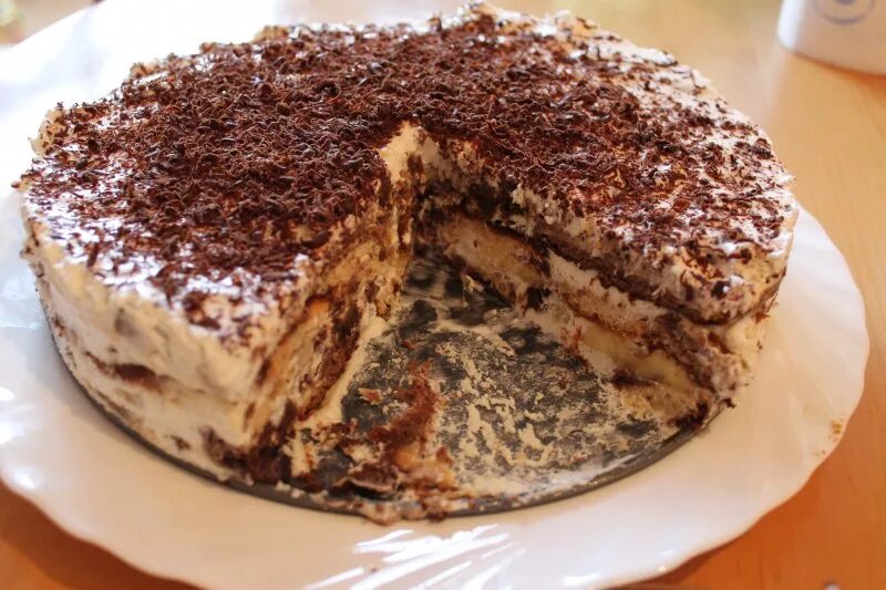 Пряничный торт без выпечки со сметаной. Шоколадно-банановый торт из пряников. Тортик из пряников без выпечки. Торт из пряников с бананом без выпечки. Рецепт торта из пряников с бананами