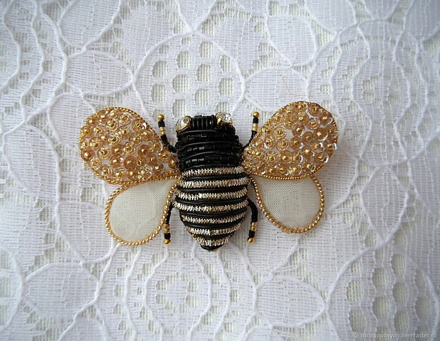 пчела из бисера. пчёлки из бусин. пчела из бисера. насекомые из бисера. букашки из бисера.
