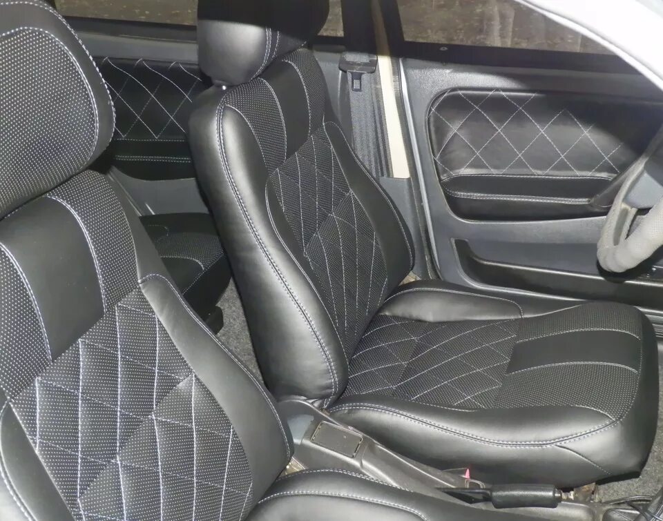 Сиденья ваз 2106 кожа. Перешив сидений ford. Перетяжка сиденья ваз. Перешивка сидений ваз 2114. Сиденья ваз 2106.