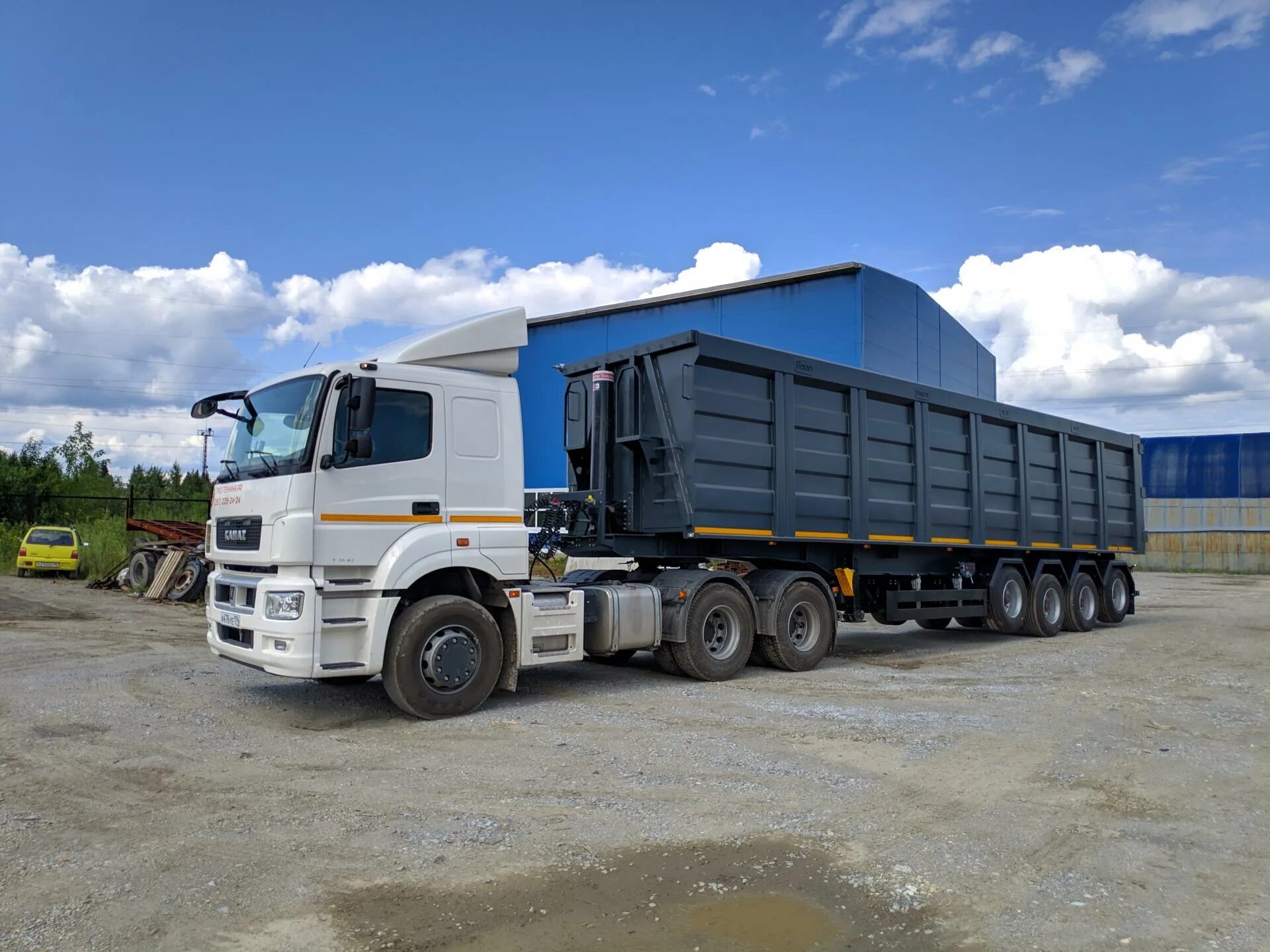 прицеп сортиментовоз, 2-х осный 8465-40s. контейнеровоз 4 осный. камаз самосвал 3 осный. прицеп pf 41n. самосвальный полуприцеп велтон 4 осный.