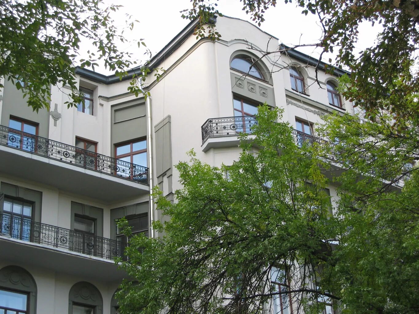 Тверской бульвар дом коровина. Тверской бульвар 9 вербер. Тверской бульвар д 9. Тверской бульвар дом коровина. Доходный дом коровина на тверском бульваре 9.