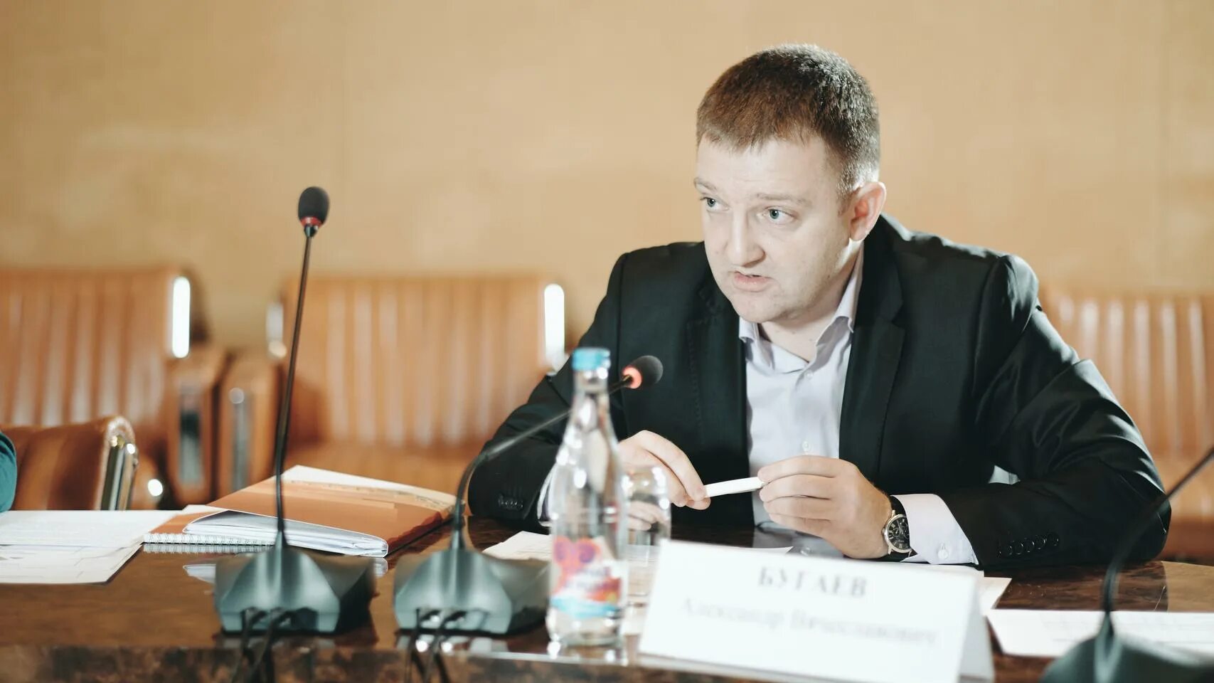 Руководитель агентства по делам молодежи