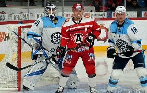 Жк сибирь санкт-петербург. Счет игры сибирь нефтехимик. Хк сибирь 2021. Сибирь лишена 4 очков. Сибирь лишена 4 очков.