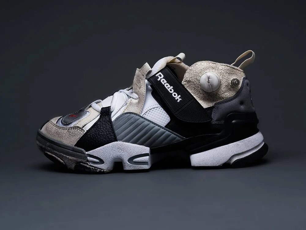 Reebok pump genetically modified. Reebok vetements. Gm pump. Gm pump. Reebok pump genetically modified.