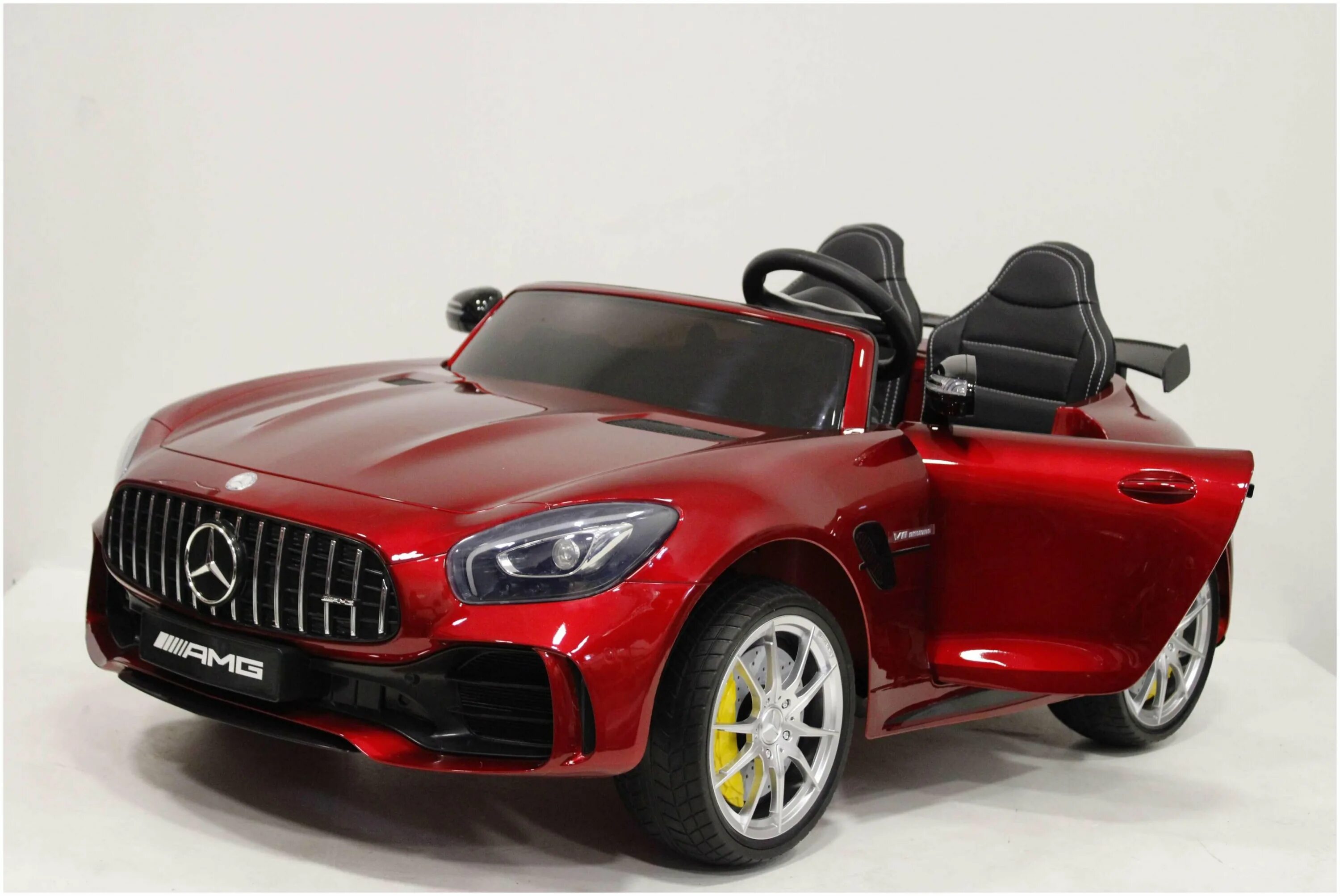 Электромобиль мерседес sl65 два аккумулятора. Детский мерседес с63 амг. Детский автомобиль mercedes. Детский электромобиль mercedes. Электромобиль детский mercedes-benz 300s.