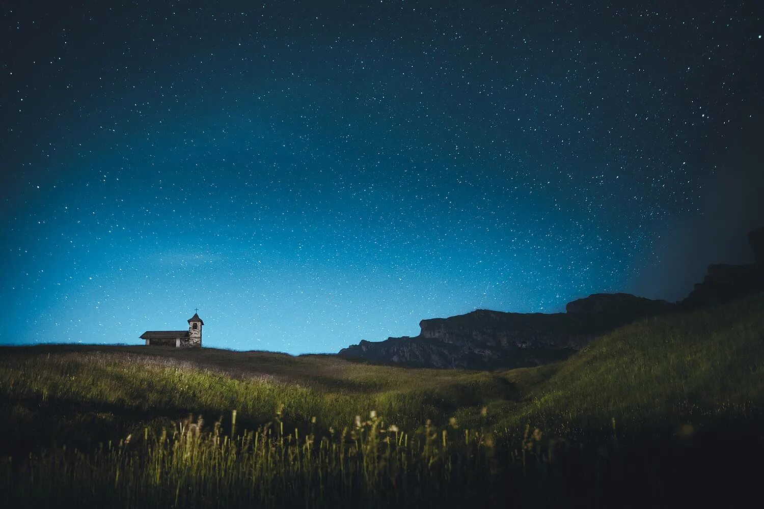 I go my way. My way. starry summer. going my way. loner on my way.