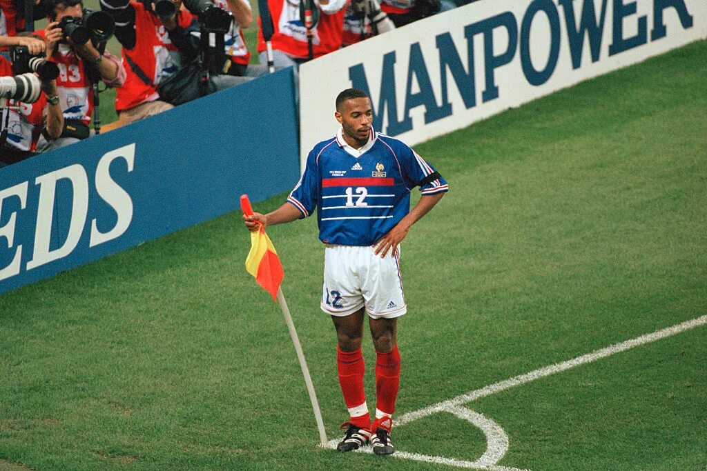He french well. Тьерри Анри сборная Франции. Тьерри Анри на ЧМ 1998. Анри в сборной Франции.