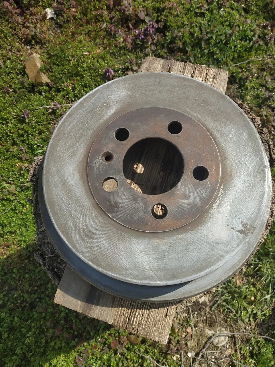 Задние барабаны vw polo sedan 2012. Барабаны поло. Барабанные тормоза фольксваген поло седан. Bm dr8206. Задние колодки барабанные поло седан 2011 маршал.