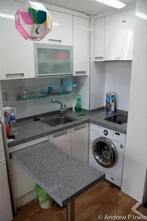 Дизайн кухни с холодильником и стиральной машиной