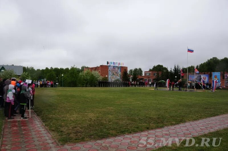 В загородном летнем лагере "Орленок" БОУ г. Омска "Средняя общеобразовательная ш