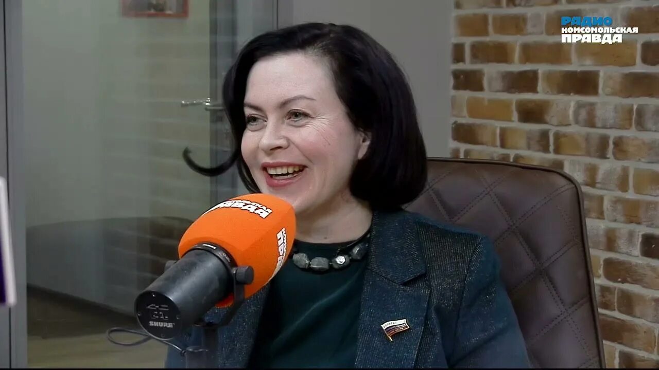 Надана фридрихсон комсомольская правда. Надана фридрихсон радио комсомольская правда. Надана фридрихсон мардан. Надана фридрихсон открытый эфир. Журналистка фридрихсон.