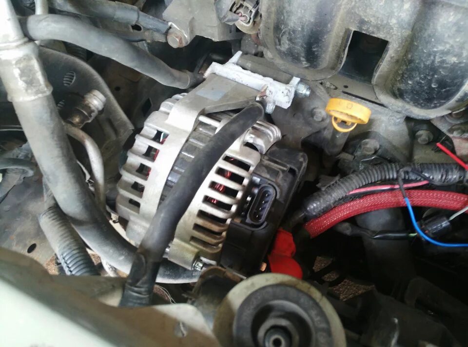 Свист ремня генератора - Nissan Note (1G), 1,5 л, 2005 года своими руками DRIVE2