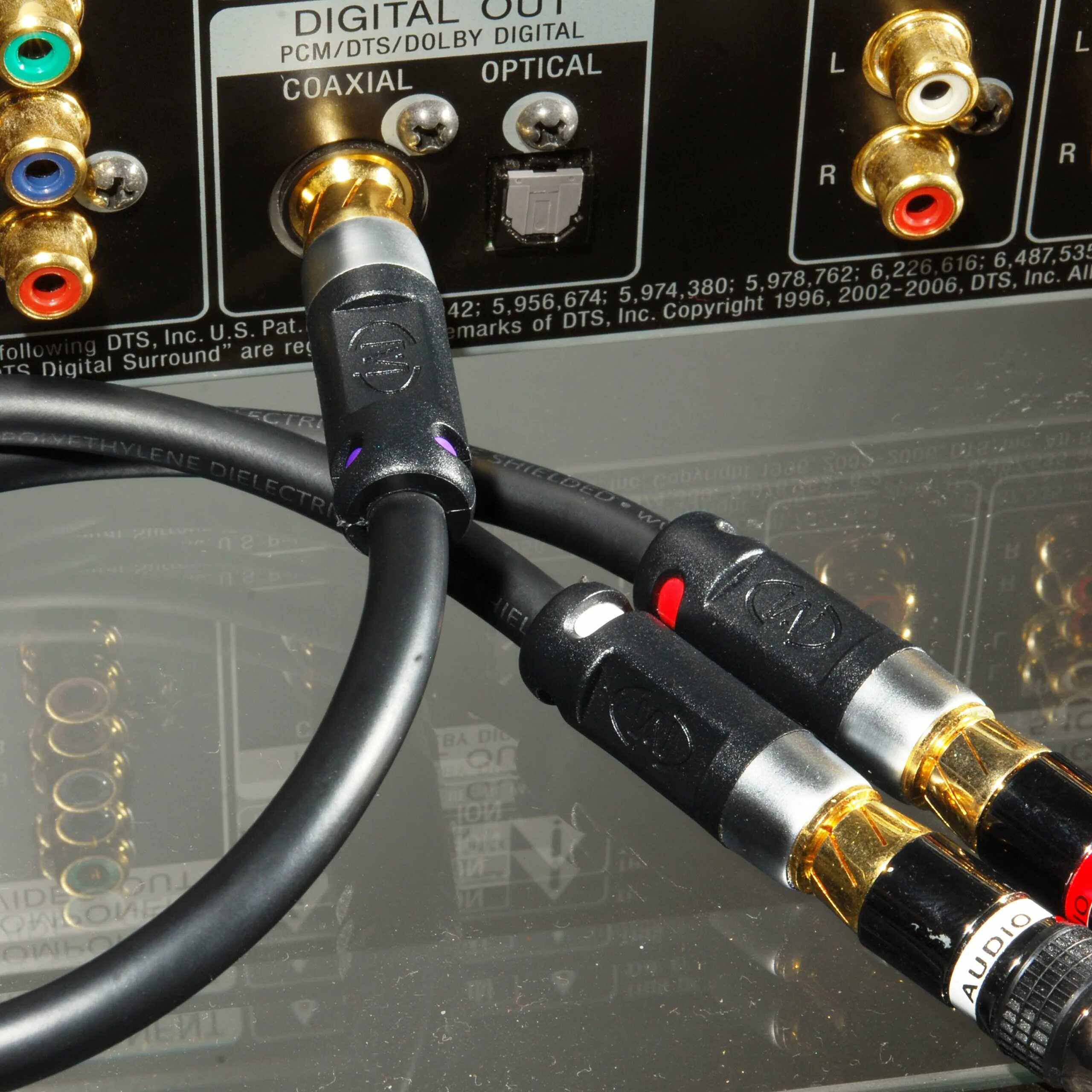 Коаксиальный кабель для звука RCA. Цифровой аудио коаксиальный на 2 RCA. Digital Audio out Coaxial кабель. Digital Coaxial Audio переходник.
