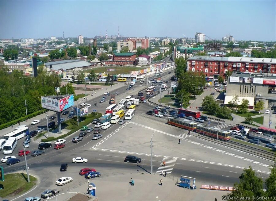 Где в барнауле можно сделать. Проспект Ленина Барнаул сверху. Барнаул вид сверху сейчас. Барнаул проспект Ленина вид сверху. Ленинский проспект Барнаул вид сверху.