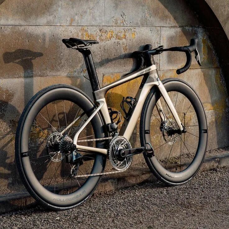 Самый быстрый велосипед в мире. Самый большой велосипед. Cervelo p3 geometry. Cervelo p3 geometry. Самый быстрый велосипед.