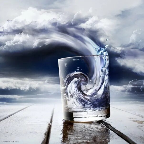 Буря в стакане. Буря в стакане воды. Шторм в стакане воды. Иллюстрация к фразеологизму буря в стакане воды. Фразеологизмы в стакане воды