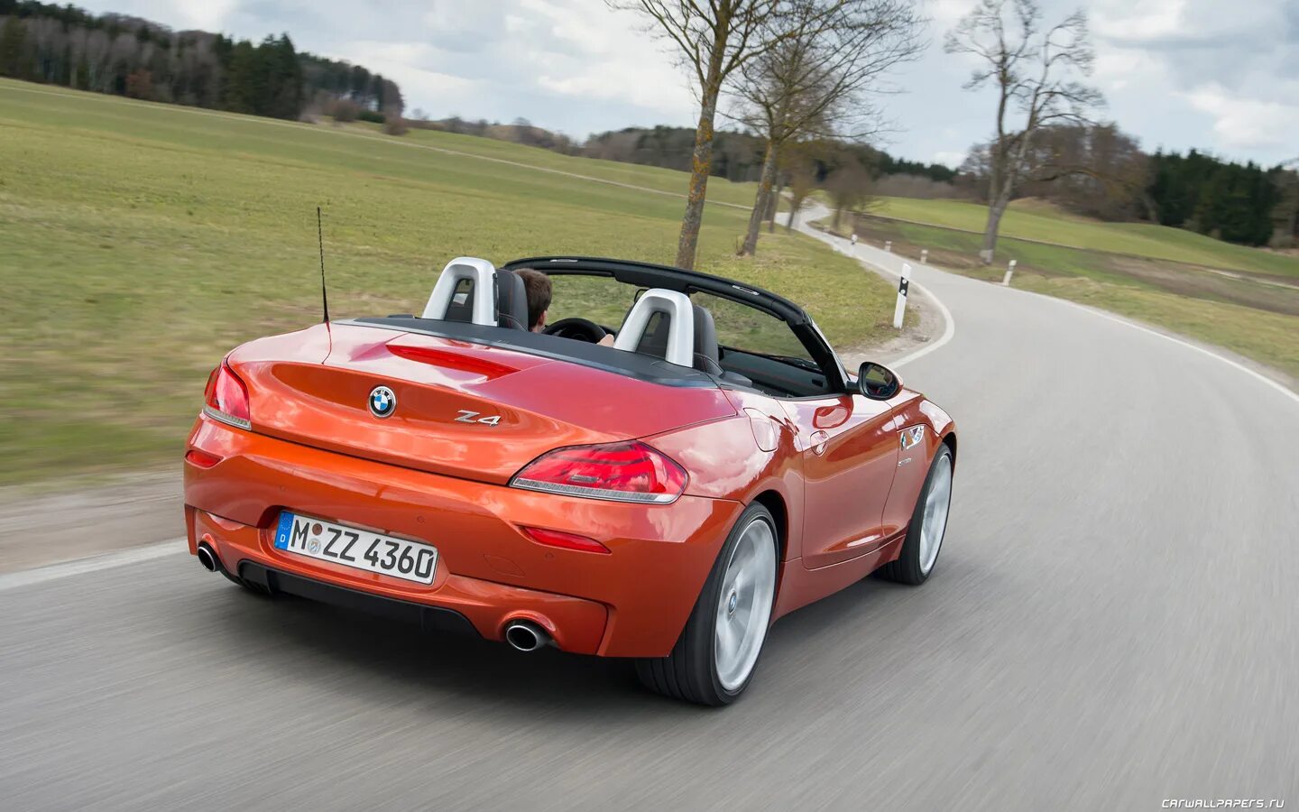 Корень z 4 z 4. BMW z4 Roadster. BMW z4 Roadster 2014. BMW z4 Roadster 2016. BMW z4 sdrive35is.