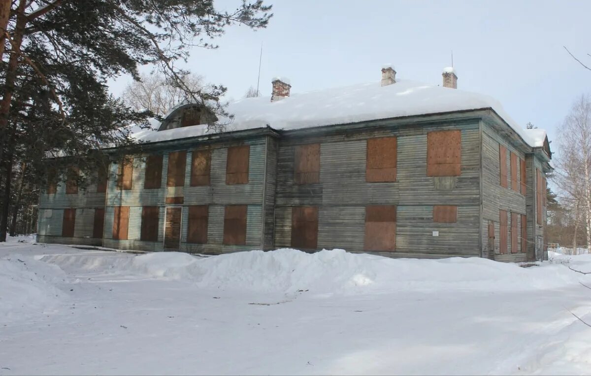 П хвойная новгородская. Деревня Едрово Валдайский район. Санаторий Хвойная Новгородская область. Новгородская область Хвойнинский район усадьба. Едрово путевой дворец.