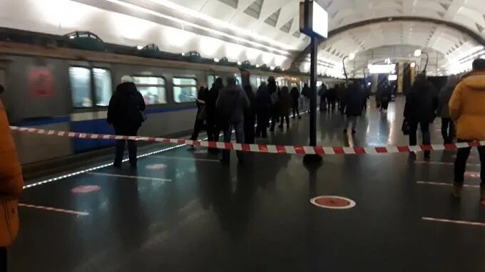 Взрыв в Москве на станции метро «Третьяковская». Славянский бульвар ЧП метро. Взрыв в метро Славянский бульвар. Славянский бульвар теракт. Теракт в москве видео телеграмм