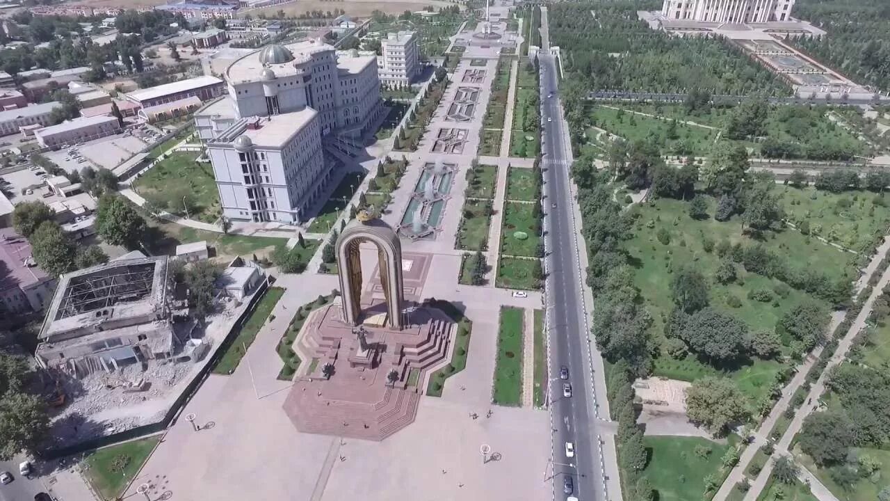 Инфраструктура в Душанбе. Высоты Душанбе Сити. Душанбе столица Румит. Таджикистан Душанбе с высоты птичьего полета.