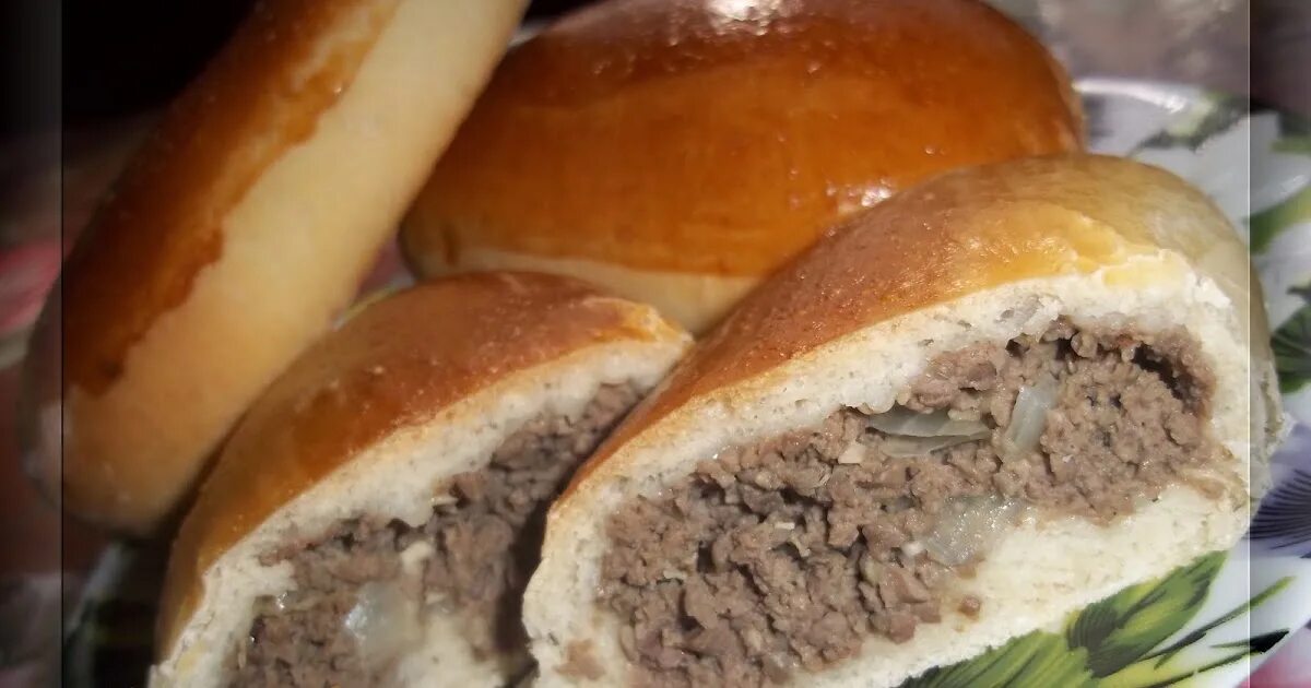Вкусный ливер для пирожков. Пирожки с ливером. пироги с ливером. булочка с ливером. пироги с ливером начинка.