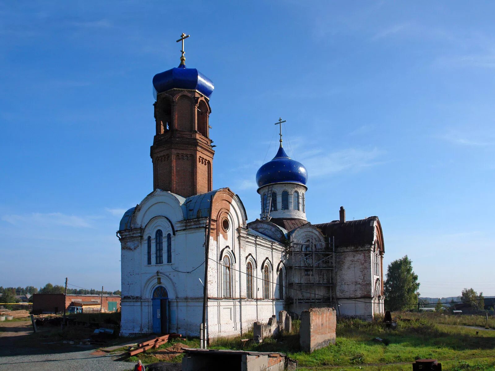 Покровское свердловская область каменский. Храм село Покровское Каменский район Свердловская область. Храм село Покровское Каменский район Свердловская область лето. Село Покровское Каменский район. Пригородный район Свердловская область.