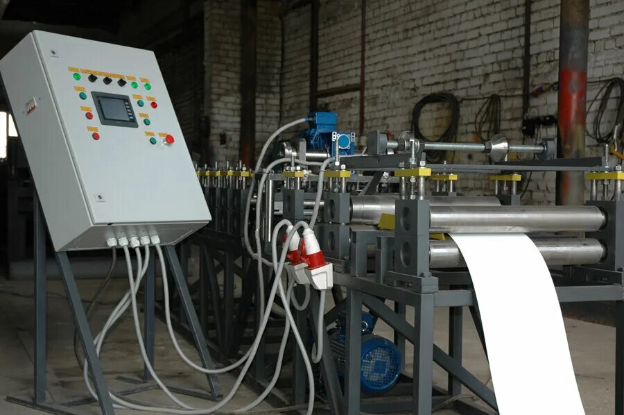 Forstner профилирующее оборудование. прокатный стан для профнастила. профилегибочный стан. идеи для производства из металла. профилегибочный прокатной станок.